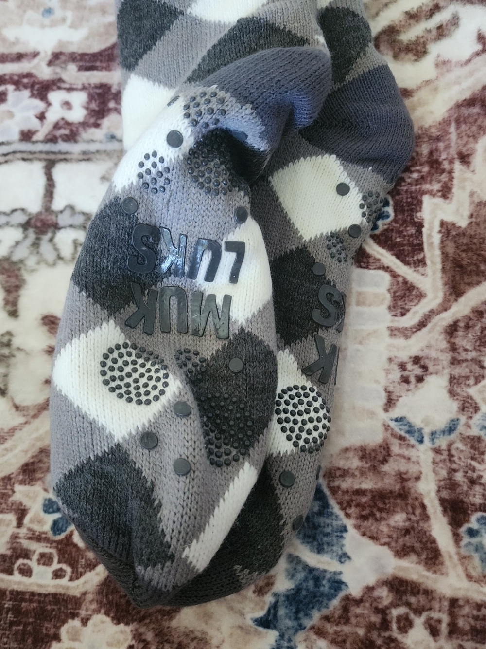 MUK LUKS Gray & White Argyle Gripper Socks